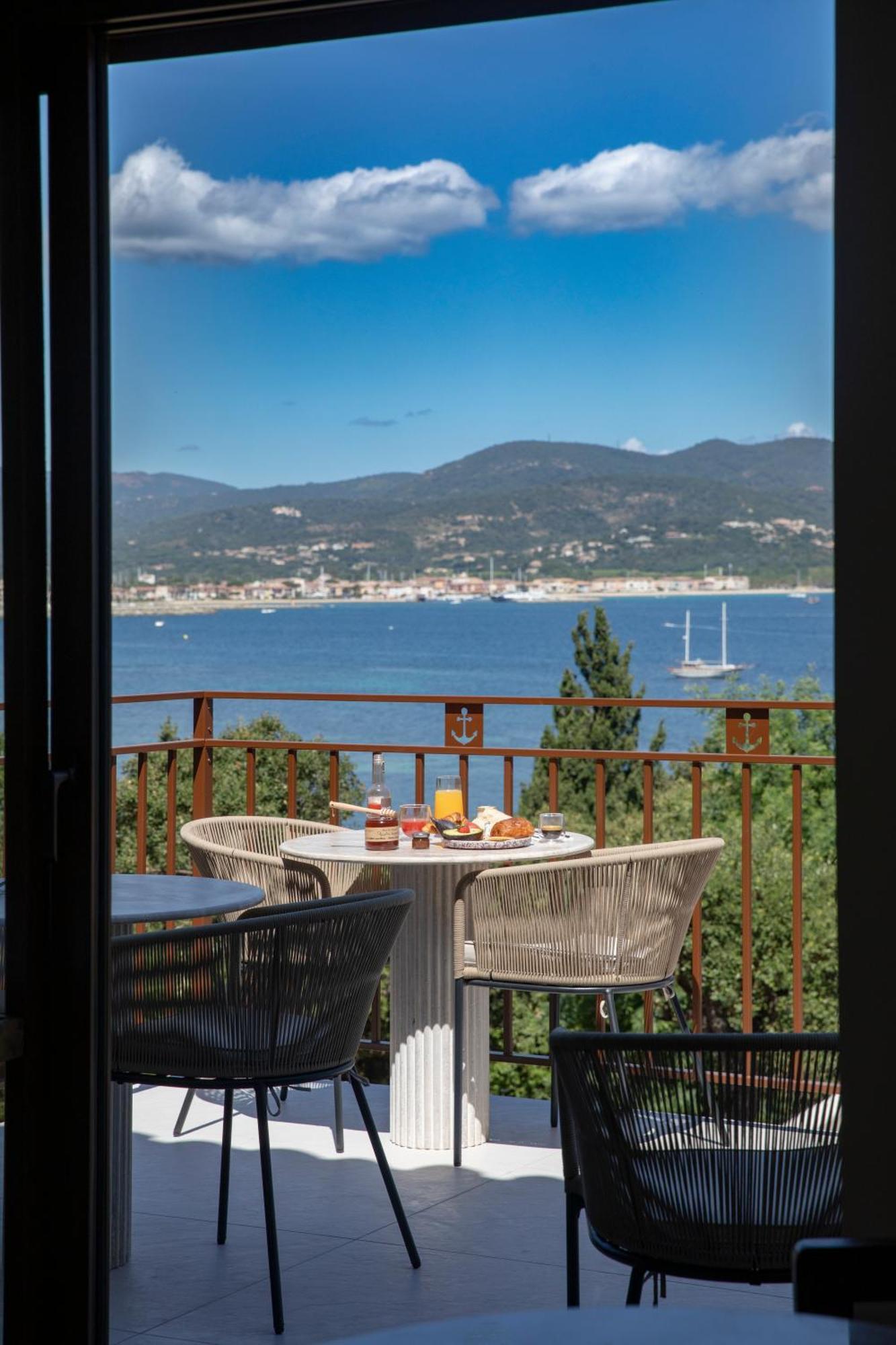 Tinah Saint-Tropez Hotel Buitenkant foto