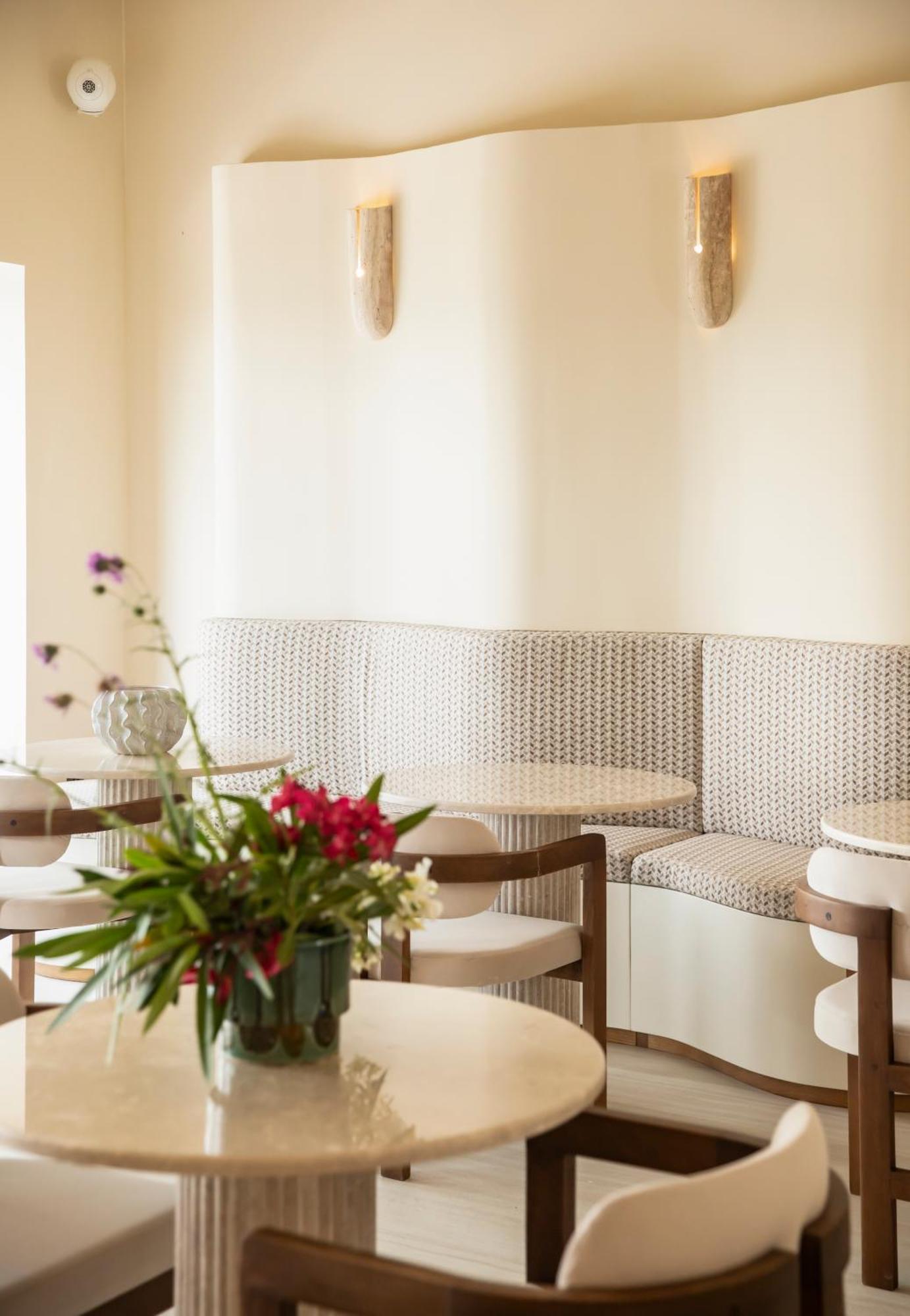 Tinah Saint-Tropez Hotel Buitenkant foto
